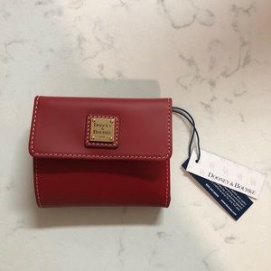 Dooney & Bourke wallet
